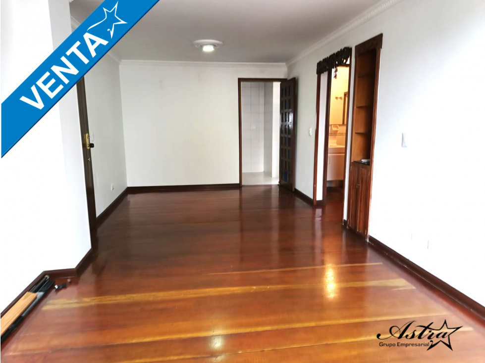 VENTA APTO LAURELES