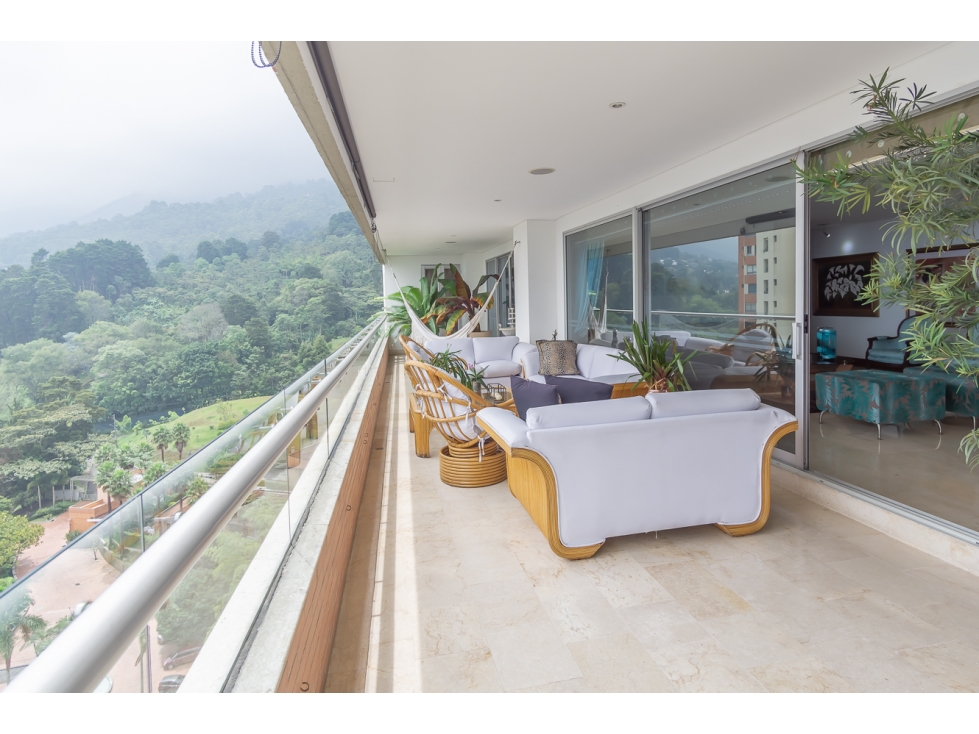 Venta Apartamento Sector loma del Tesoro, El Poblado, Medellín.
