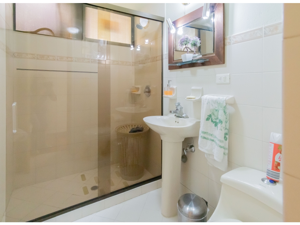 Veta Casa y Lote Parte Alta de Las Palmas Envigado Antioquia Colombia — foto 6
