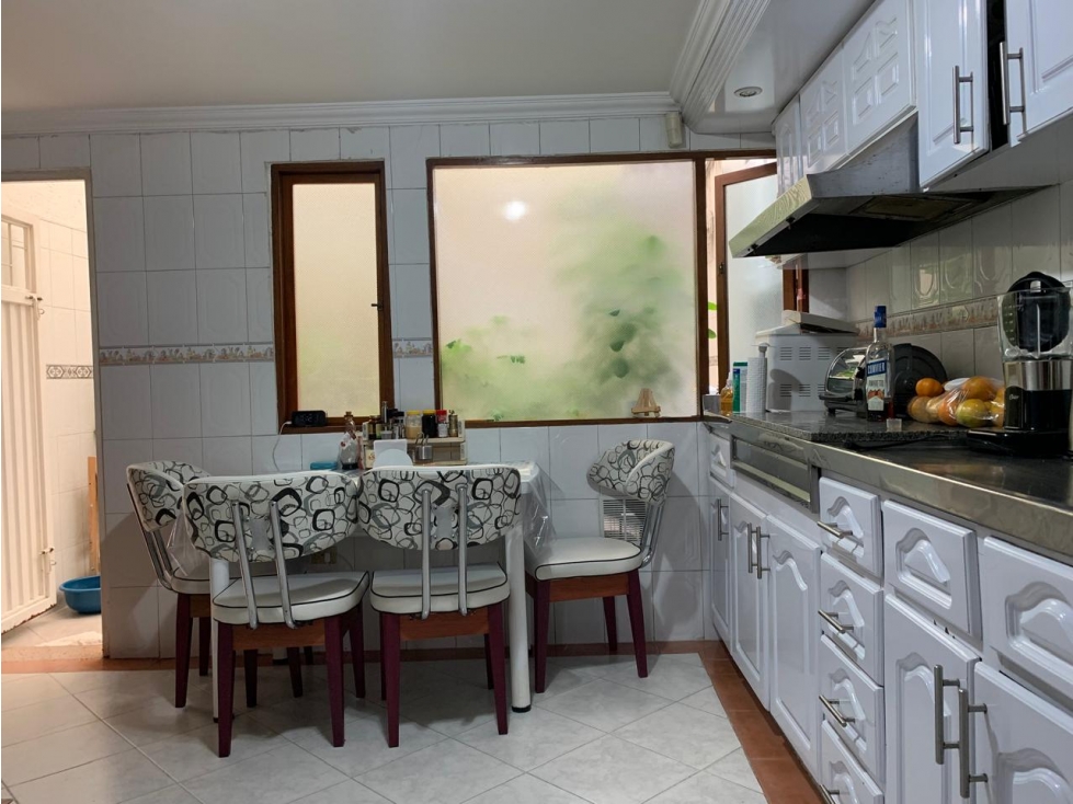 CASA DE USO MIXTO en el BATAN (OFICINAS, SERV MEDICOS, INSTRUMENTAC) — foto 6