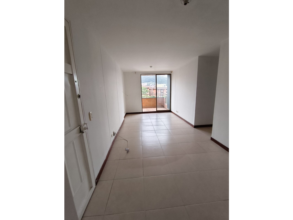 APARTAMENTO FAMILIAR en Envigado en Estrato 3 con amenidades (CONTADO) — foto 4