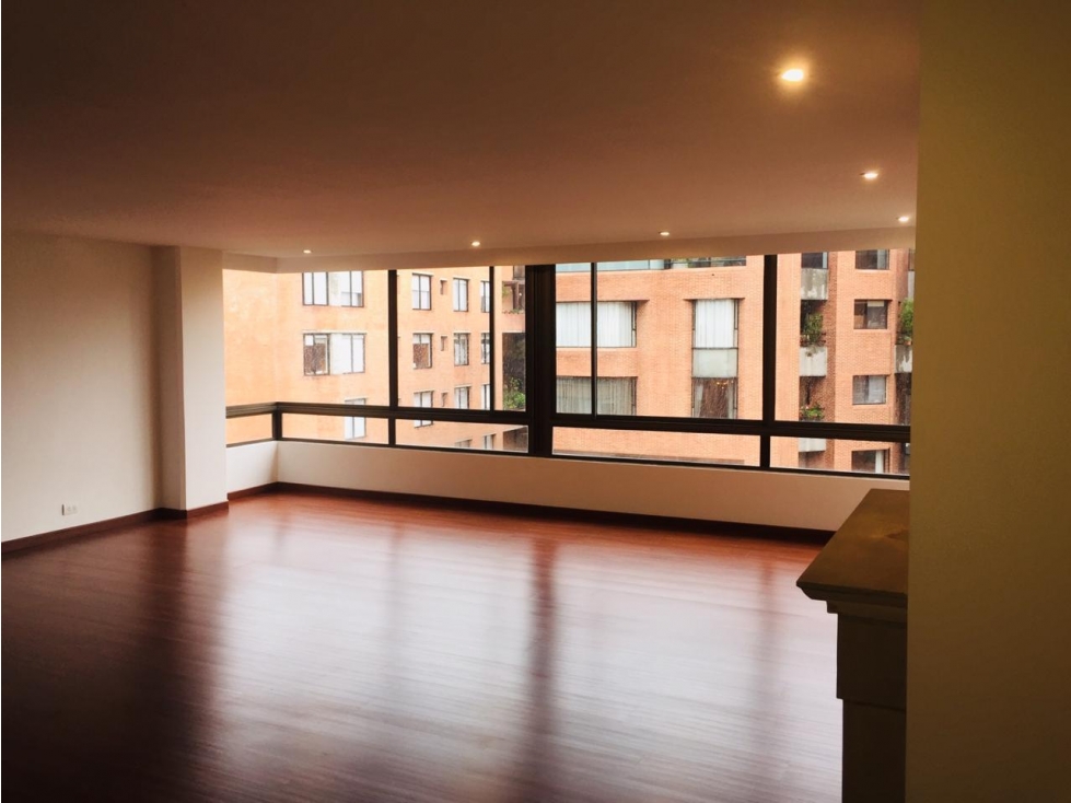 APARTAMENTO CLASICO EXTERIOR EN LA CABRERA — foto 2