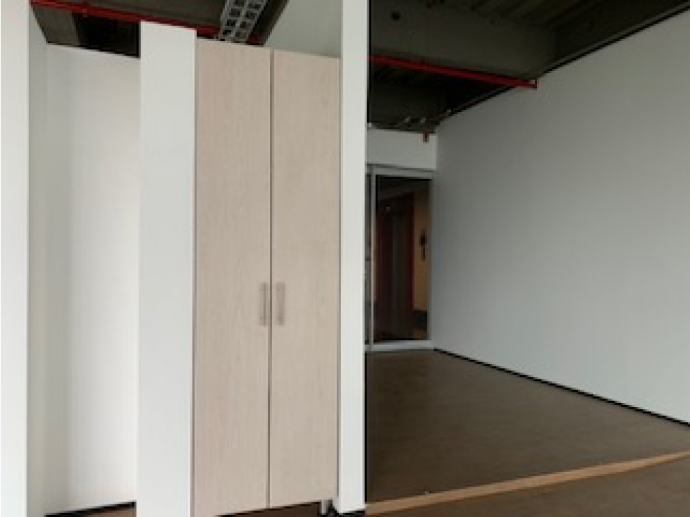 VENDO RENTANDO OFICINA ILUMINADA EN COMPLEJO NORTH POINT TORRE 3 — foto 5