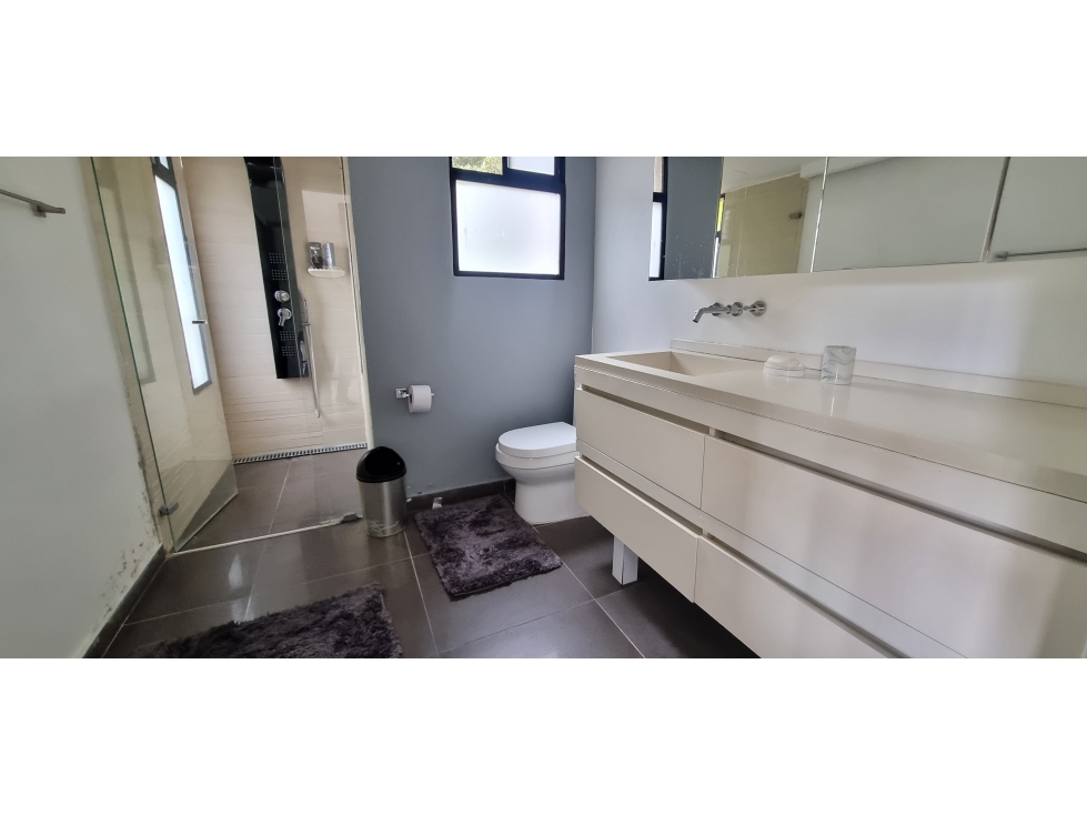 VENTA APARTAMENTO POBLADO 3 ALCOBAS TERRAZA CON JACUZZI — foto 2