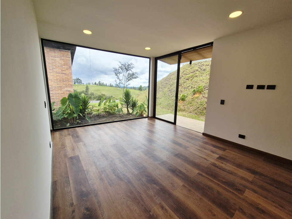 VENDO CASA UN SOLO NIVEL 331m2 3 ALCOBAS + SERVICIO ALTO DE PALMAS — foto 2