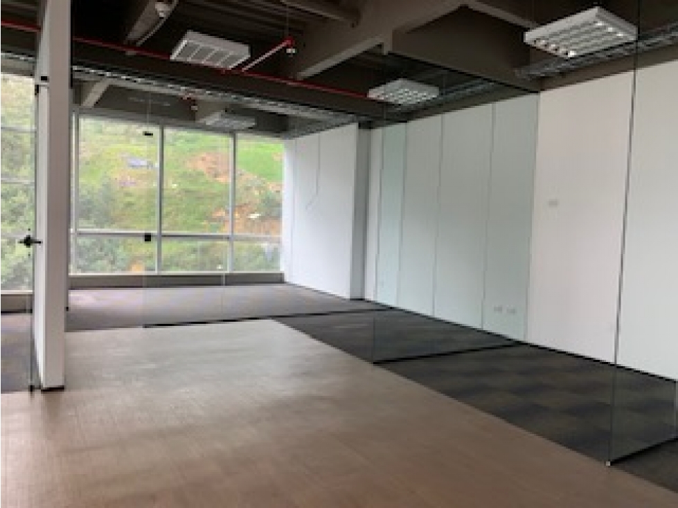 VENDO RENTANDO OFICINA ILUMINADA EN COMPLEJO NORTH POINT TORRE 3 — foto 6