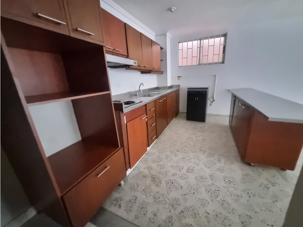 Bajo $$$ VENDO APTO ESPACIOSO SAN JOAQUIN