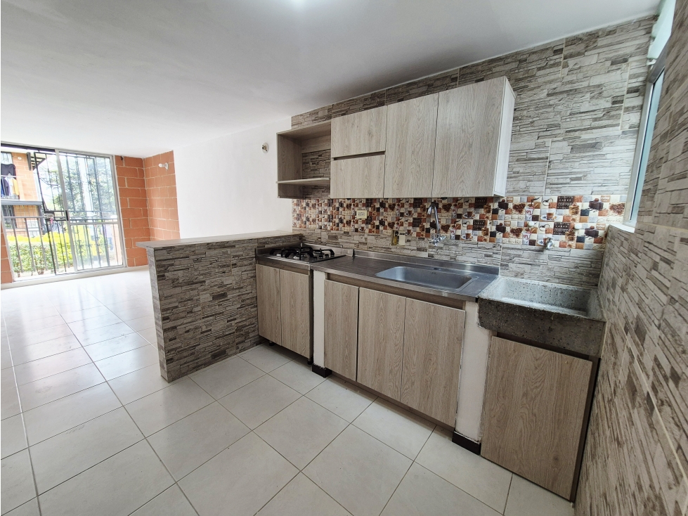 Vendo casa con aire en Robledo Pajarito, sin administración — foto 4