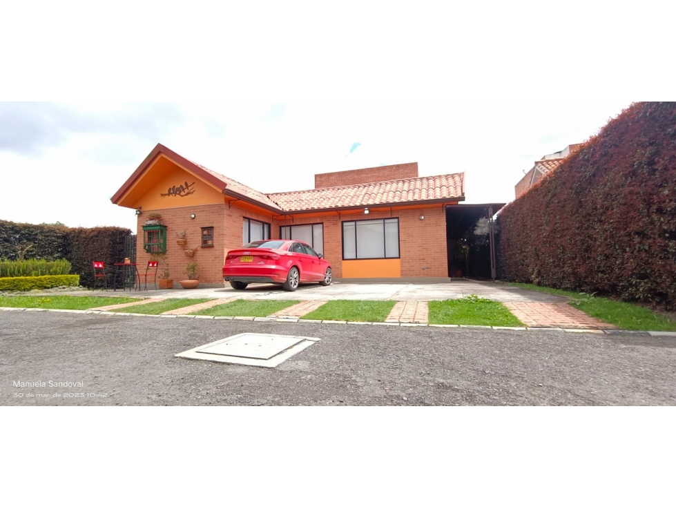 CASA EN CHIA DE SOLO UNA PLANTA - 1