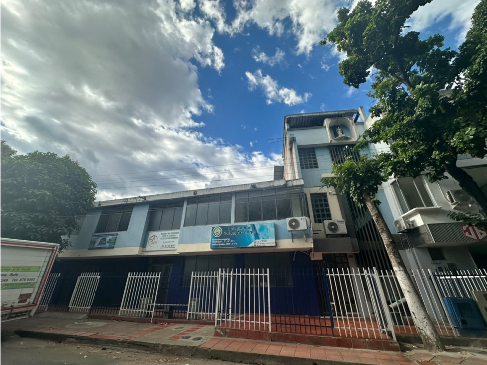 Edificio Institucional y Educativo en renta - Las Granjas, Neiva. - 1