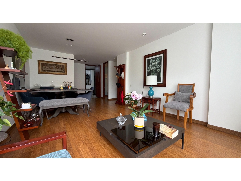 Apartamento en venta - Santa Barbara, Bogotá — foto 2