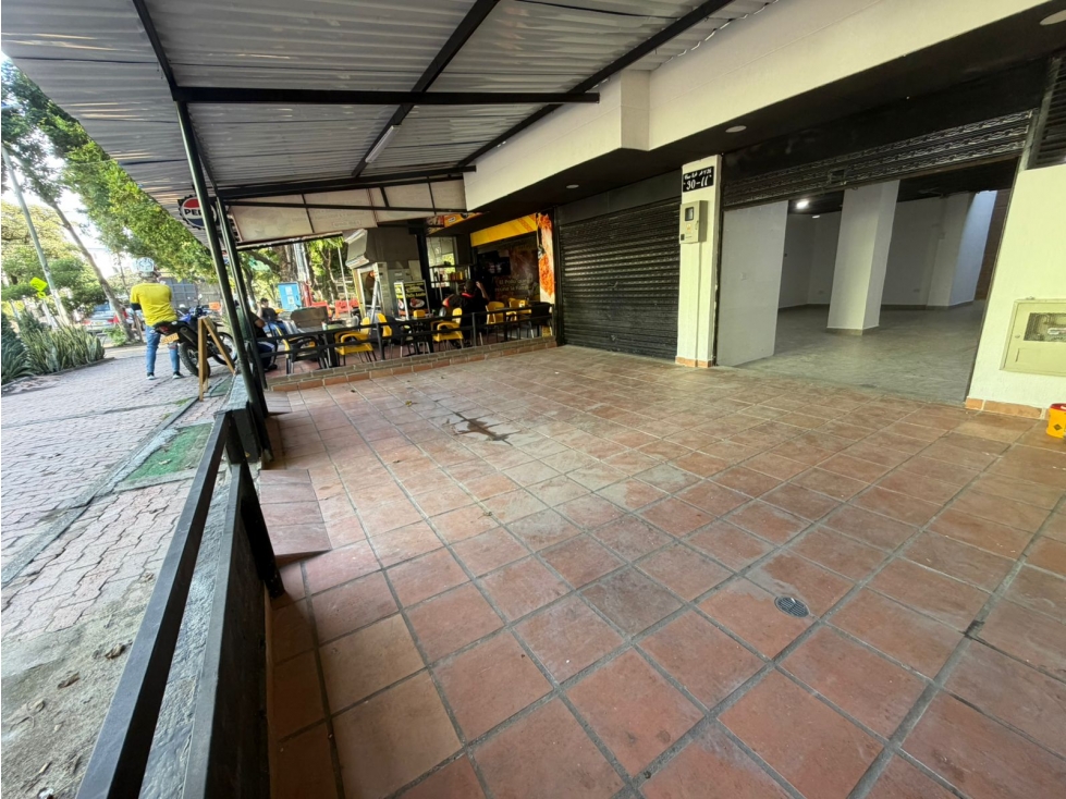 Local en arriendo Av. 26, Las Granjas | Terraza + cocina - 3