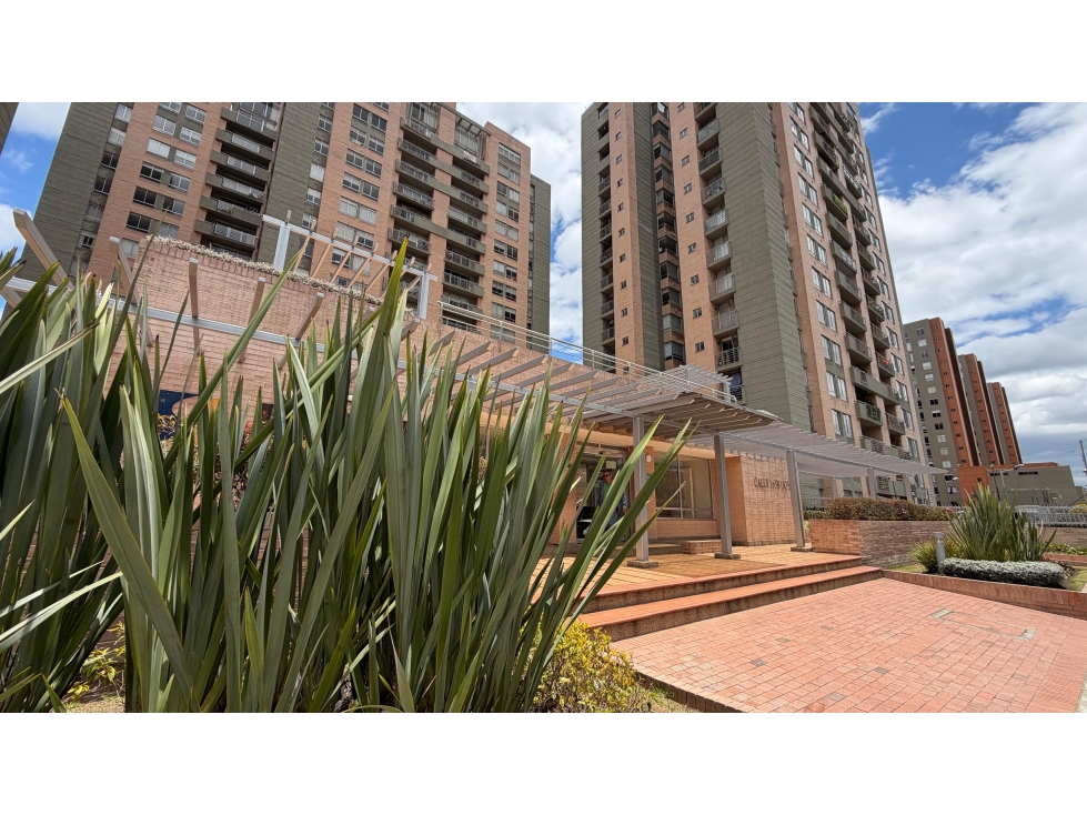 Penthouse en venta con terraza - Villas de Aranjuez, Bogotá