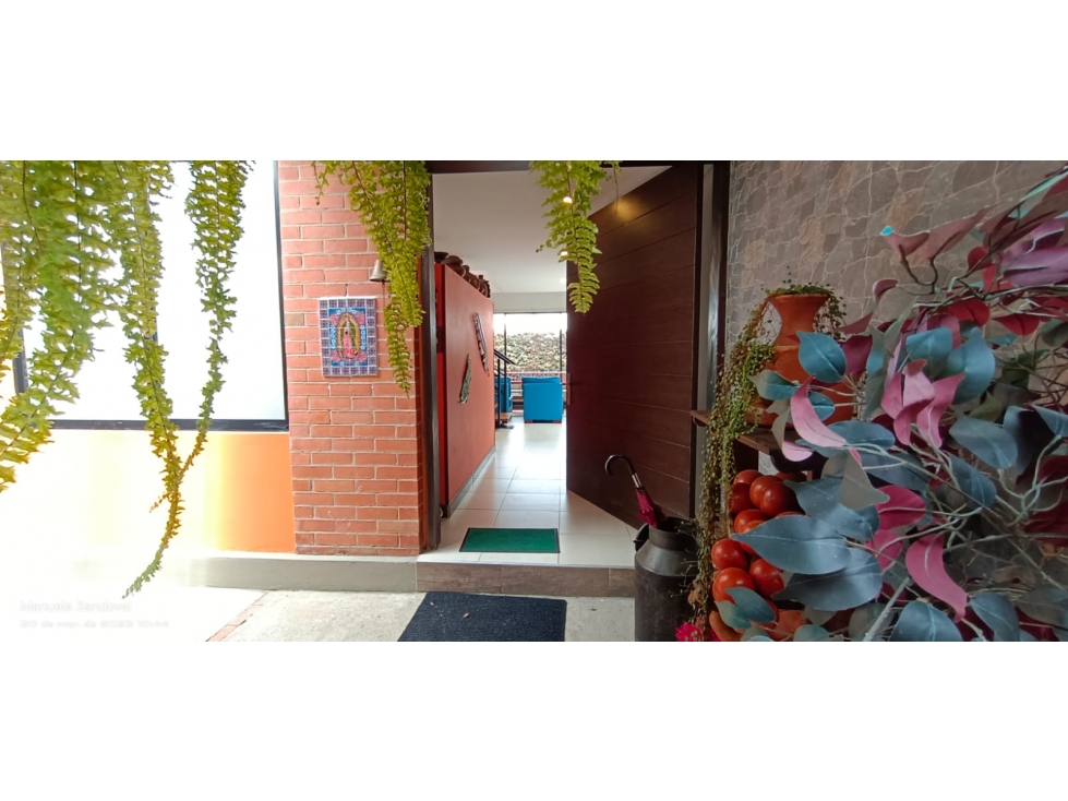 CASA EN CHIA DE SOLO UNA PLANTA - 4