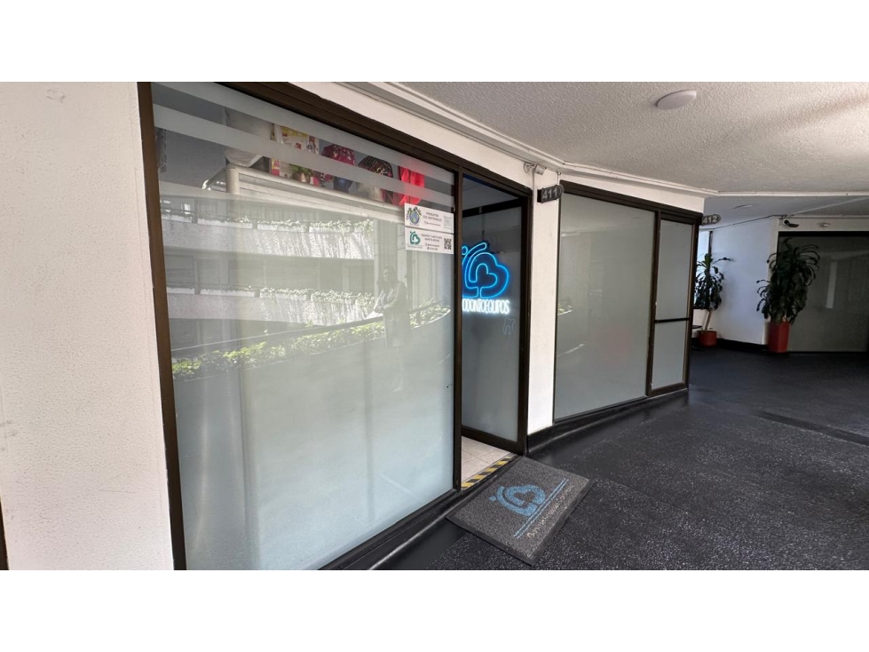 Oficina en venta - Santa Barbara, Bogotá — foto 2