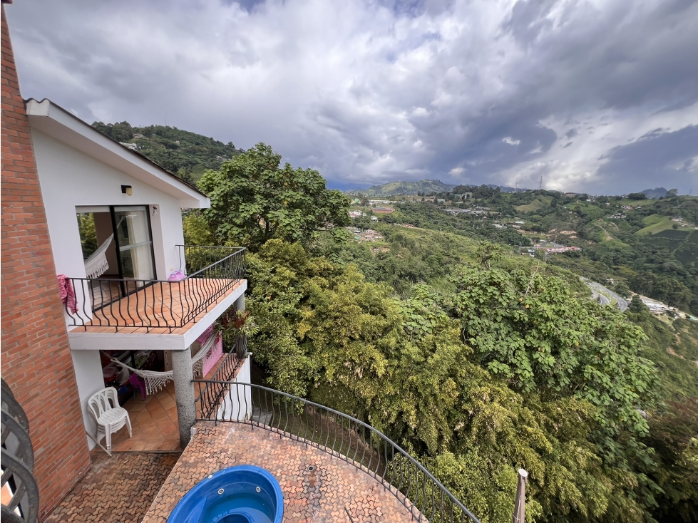 Casa Campestre en Venta y/o Renta en el Arenillo Manizales