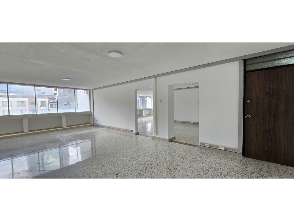 OFICINA EN VENTA, CENTRO ARMENIA