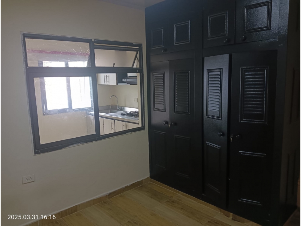 ARRIENDO CASA EN TERCER PISO SECTOR EXITO CRISTAL — foto 5