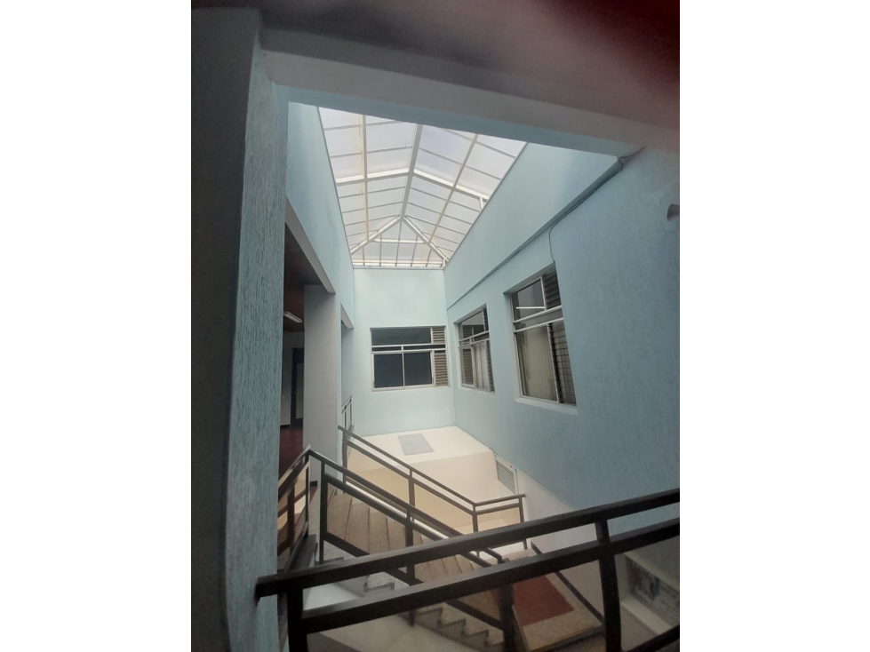 VENDO SEGUNDO PISO COMERICAL COMPLETO — foto 4