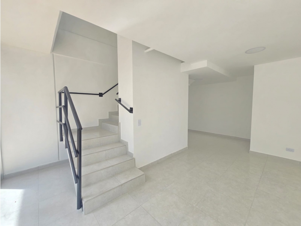 ARRIENDO LOCAL COMERCIAL FUNDADORES ARMENIA — foto 5
