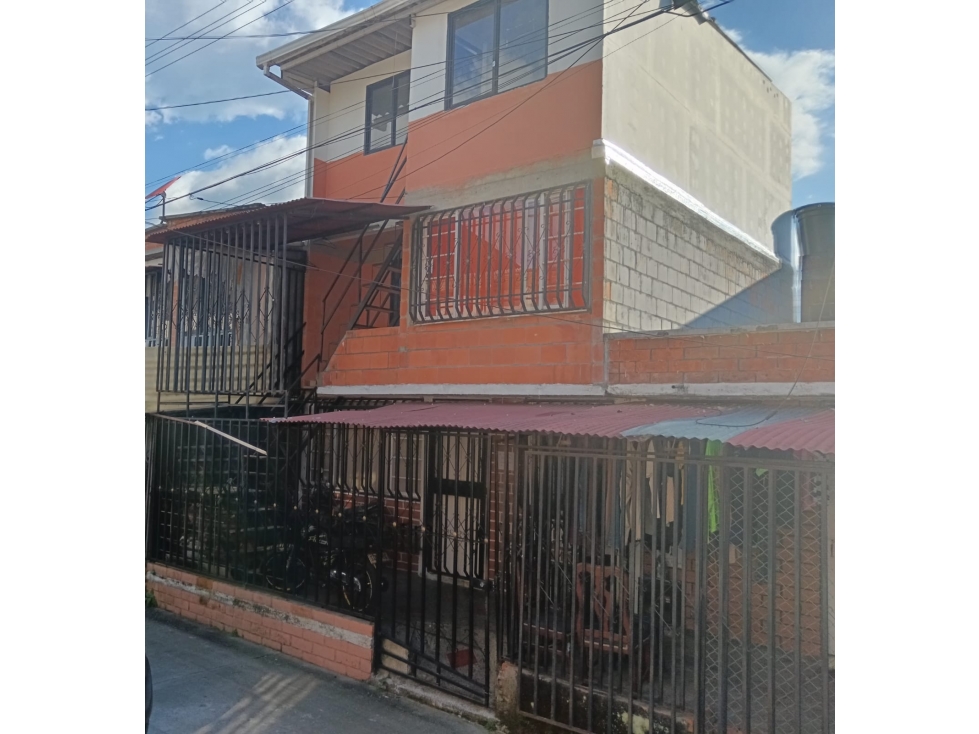 CASA EN VENTA SECTOR LA FACHADA