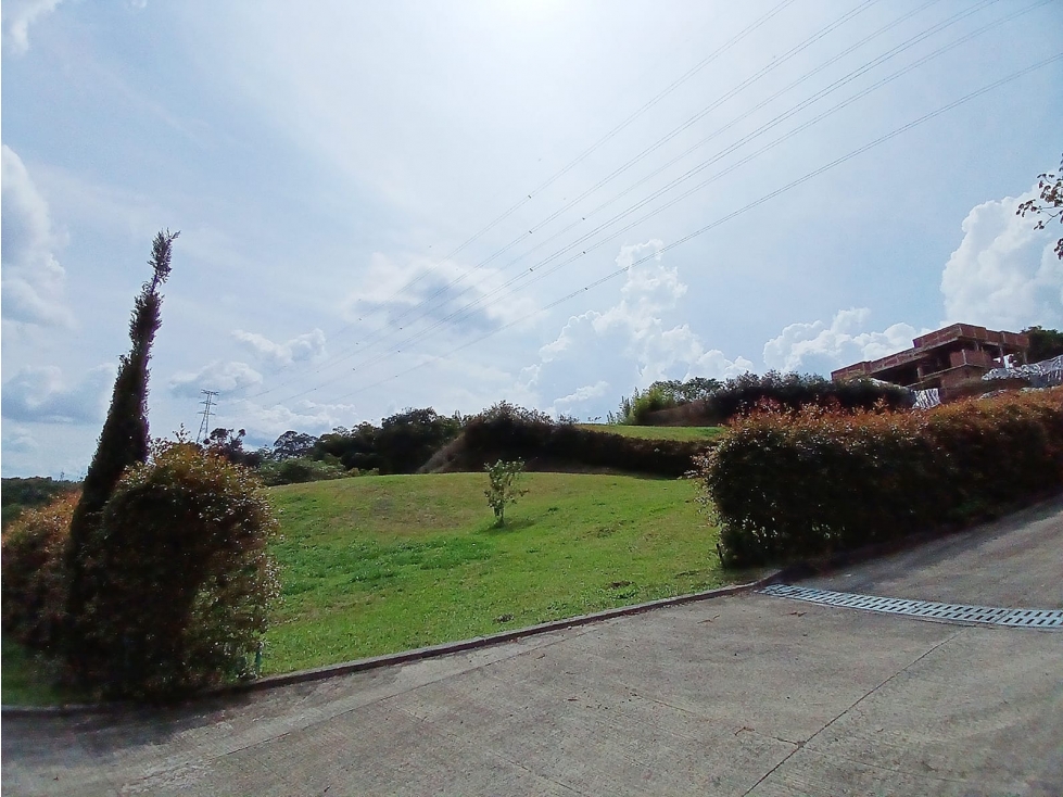 LOTE EN VENTA EN CONJUNTO CERRADO PARCELACIÓN DE LOS NARANJOS