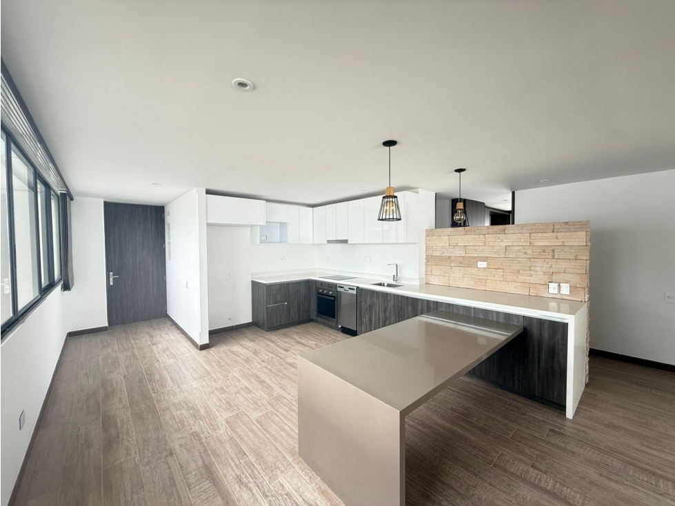 VENTA MODERNO APARTAMENTO EN LA CASTELLANA — foto 3