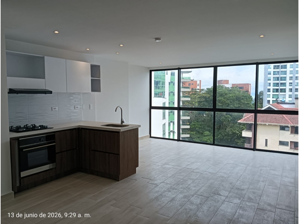 VENDO APARTAMENTO NORTE DE LA CIUDAD, SECTOR LA CASTELLANA