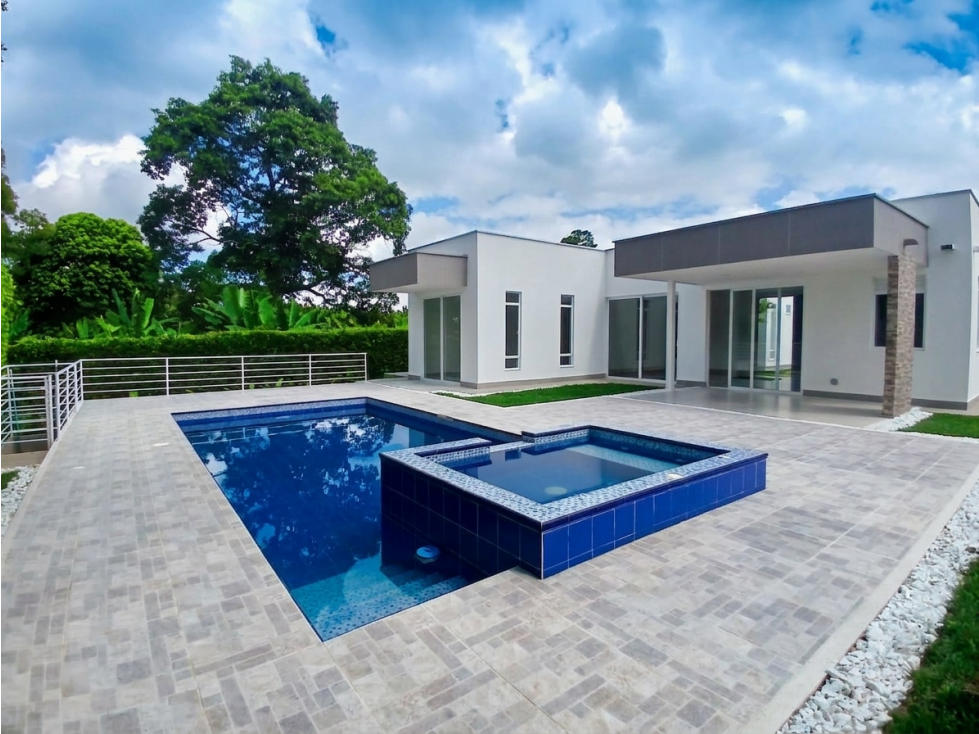 CASA CAMPESTRE EN VENTA EN CONJUNTO CERRADO