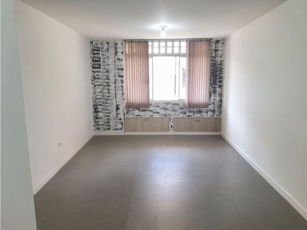OFICINA - APARTAESTUDIO EN ARRIENDO POR LA CALLE REAL