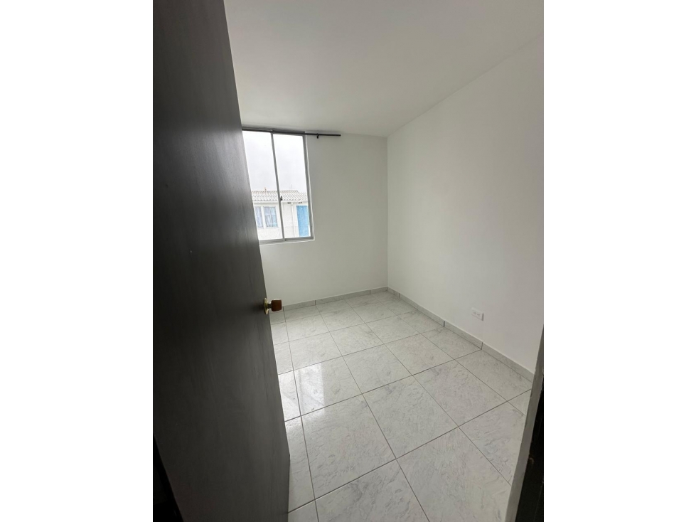 VENDO APARTAMENTO, SECTOR CHILACO. SUR DE LA CIUDAD