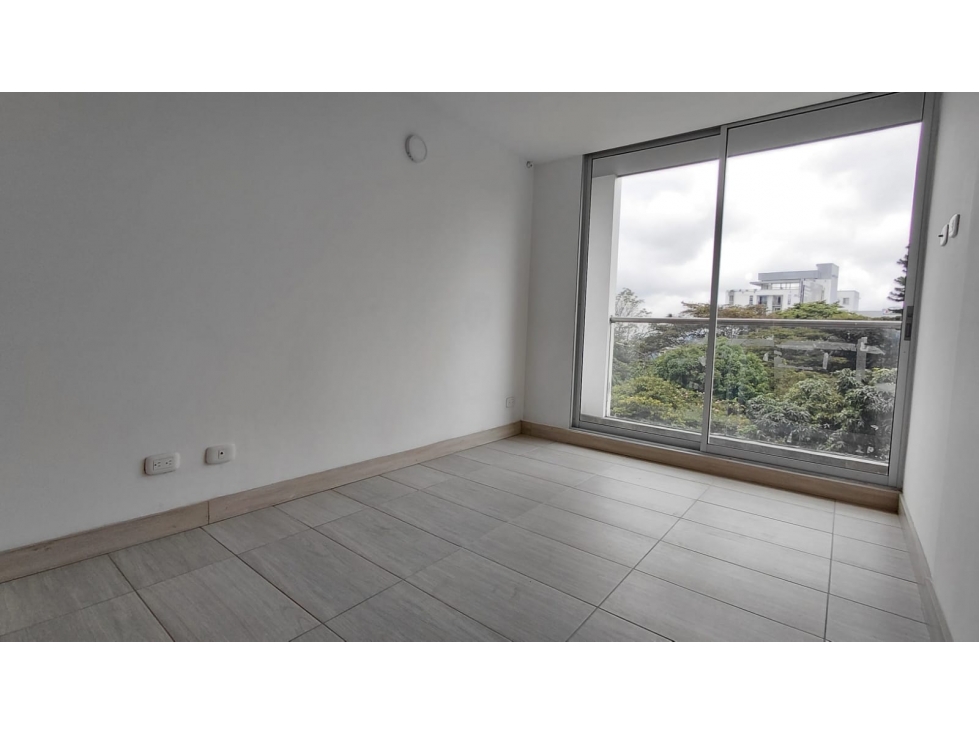 VENDO APARTAMENTO TORRE FUNDADORES ARMENIA - 4