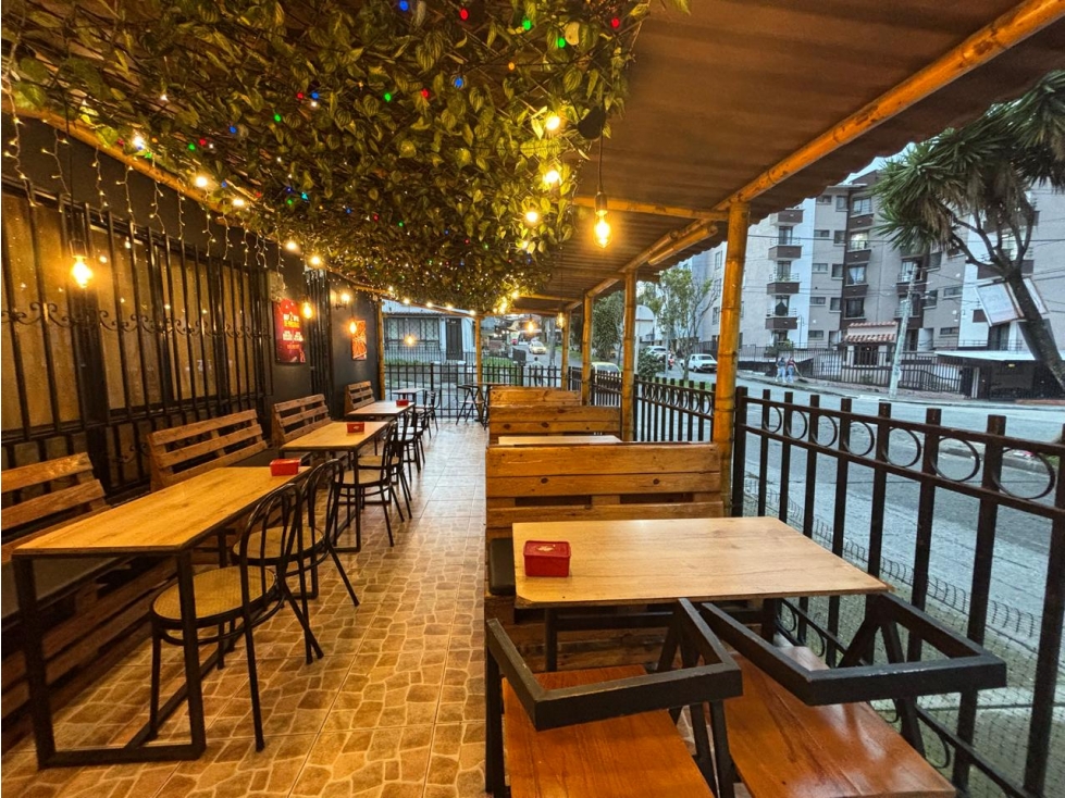 VENDO CASA COMERCIAL SECTOR LAS AMERICAS AL OCCIDENTE DE LA CIUDAD — foto 4