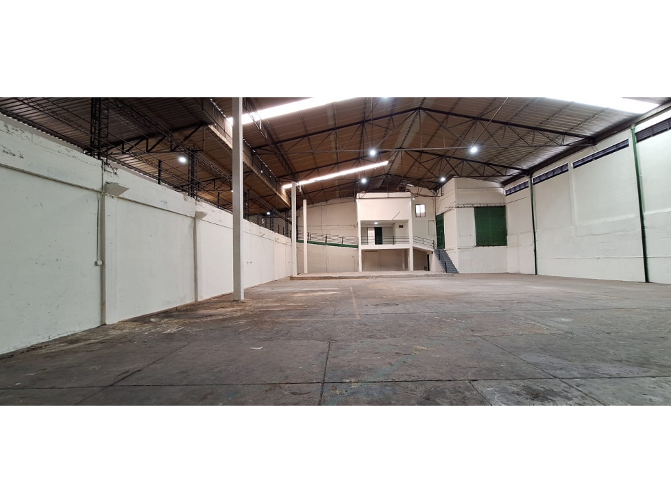 ARRIENDO BODEGA No. 2 - 5