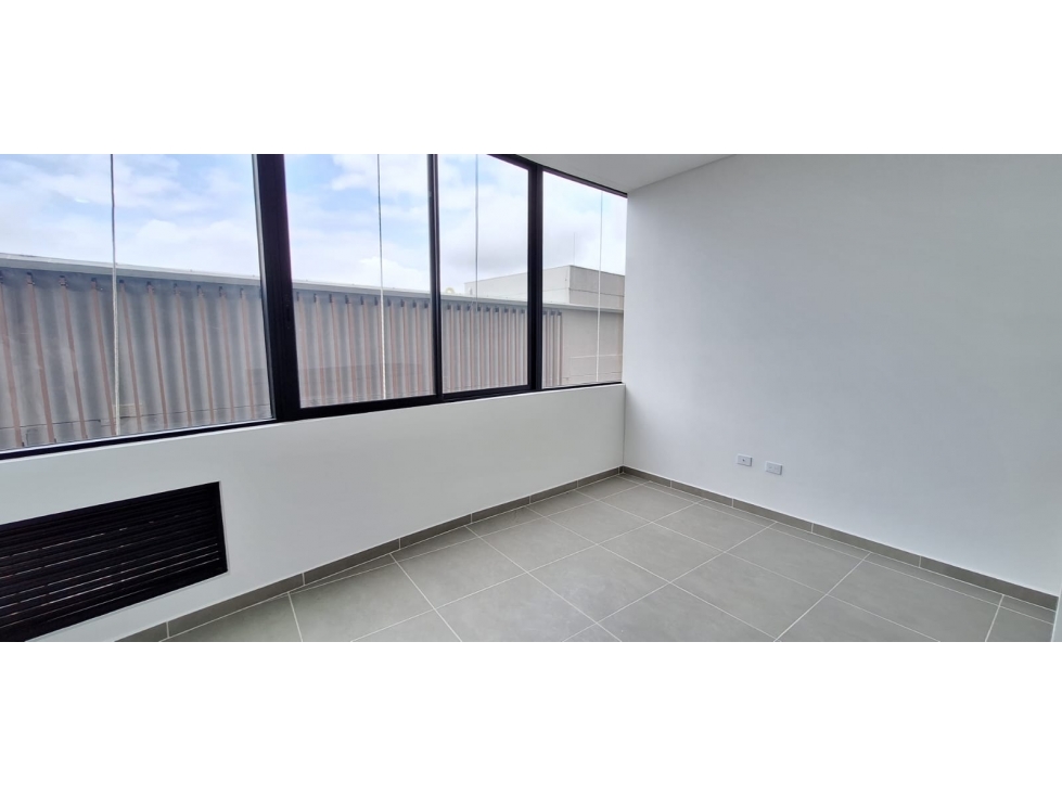 ARRIENDO CONSULTORIO MEDICO, SECTOR AV. CENTENARIO — foto 3
