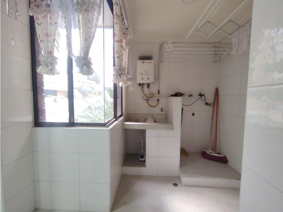 APARTAMENTO EN VENTA SECTOR LA CASTELLANA 3 HABITACIONES — foto 6