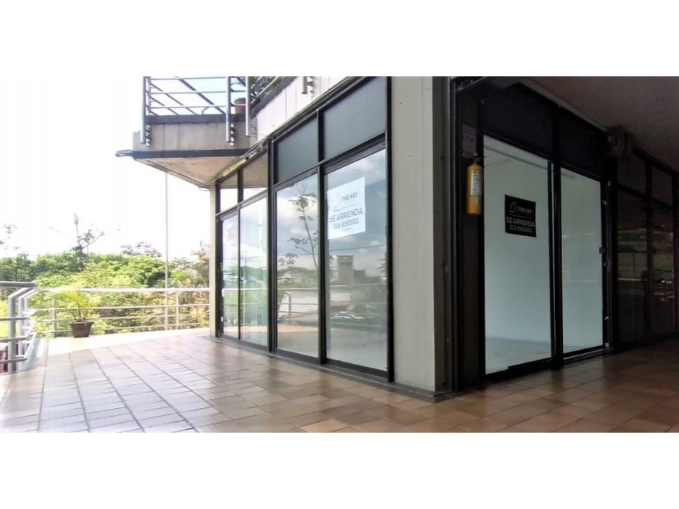 ARRIENDO OFICINA CC BOLIVAR — foto 2