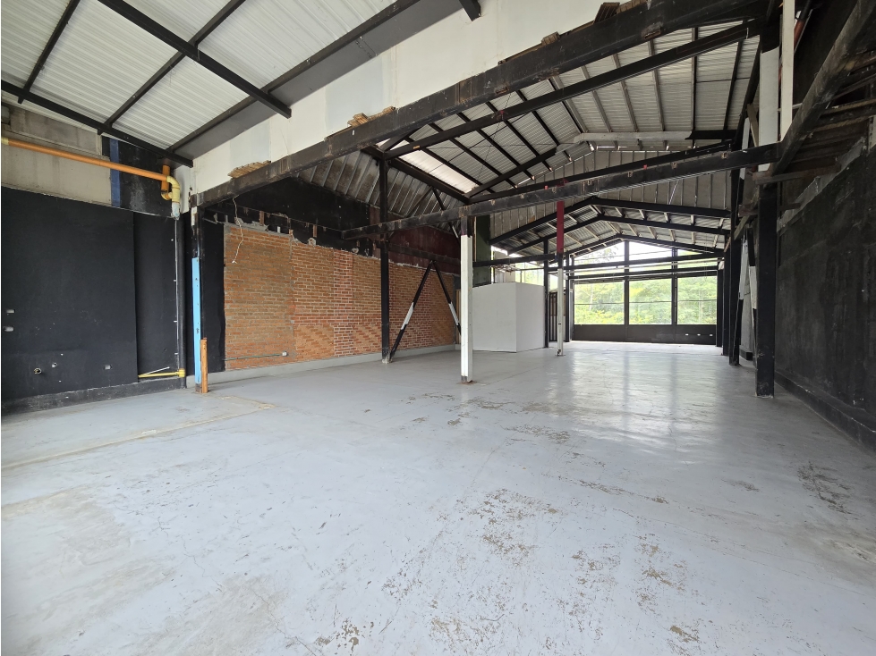 ARRIENDO LOCAL COMERCIAL ARMENIA VIA PEREIRA - 4