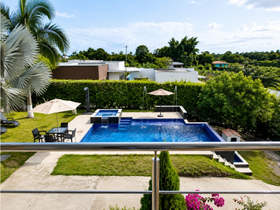 ARRIENDO CASA CAMPESTRE PUEBLO TAPAO, VÍA AL BATALLÓN