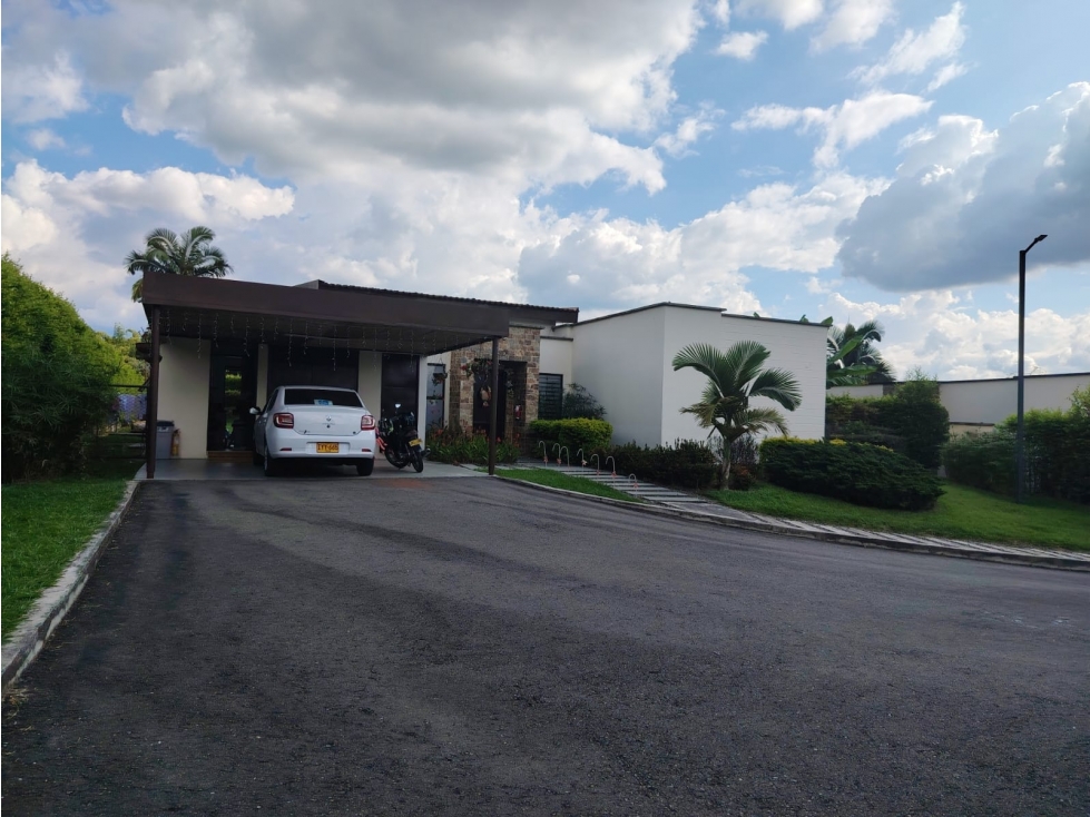 CASA CAMPESTRE EN VENTA CERCA AL CLUB CAMPESTRE — foto 2