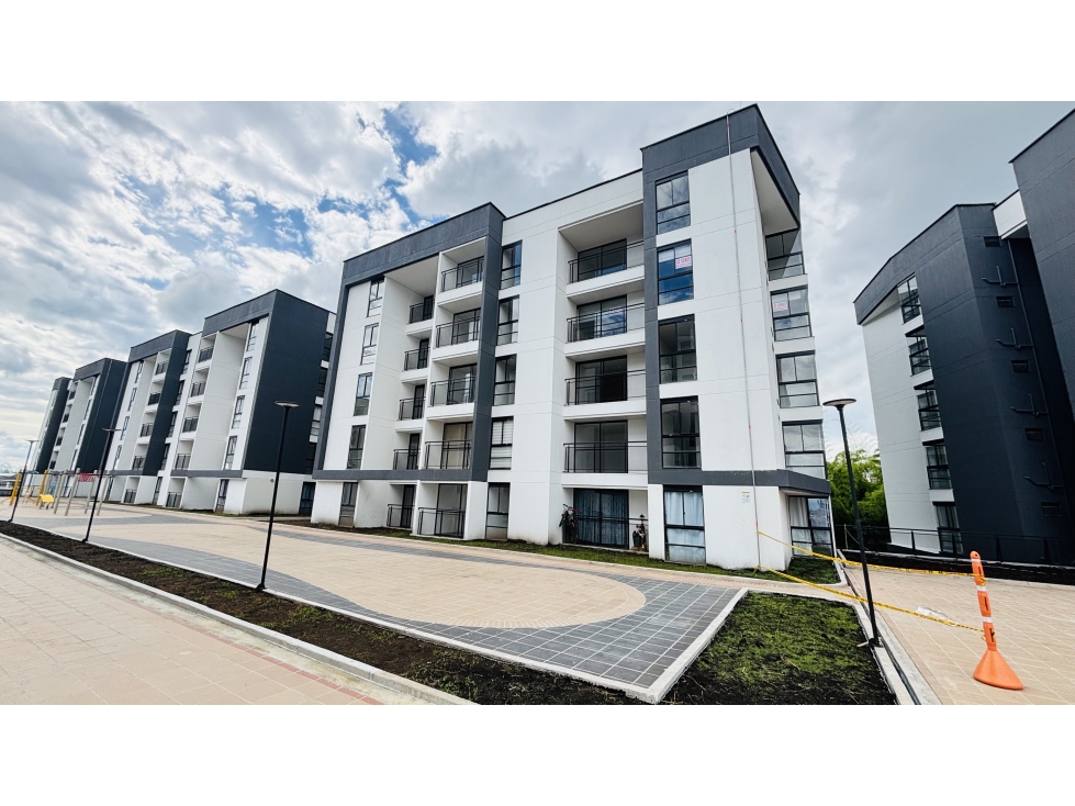 VENDO APARTAMENTO, AL SUR DE LA CIUDAD