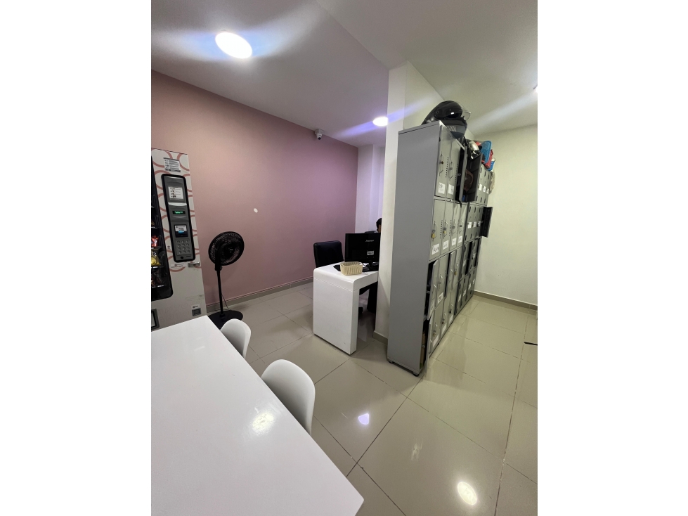 VENDO CASA COMERCIAL, SECTOR DOS QUEBRADAS, PEREIRA — foto 2