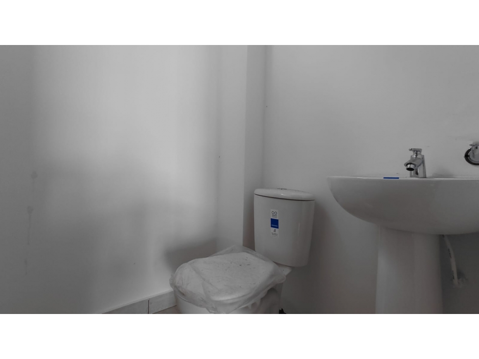 ARRIENDO LOCAL NORTE MALL SAMARKANDA — foto 6