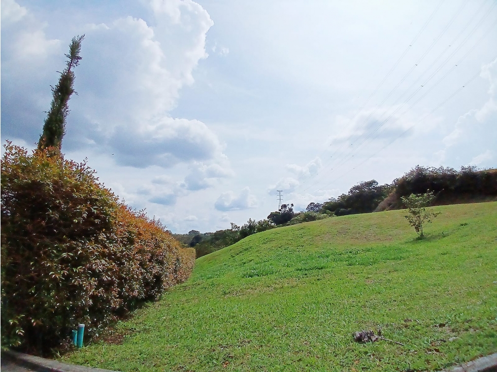 LOTE EN VENTA EN CONJUNTO CERRADO PARCELACIÓN DE LOS NARANJOS — foto 2