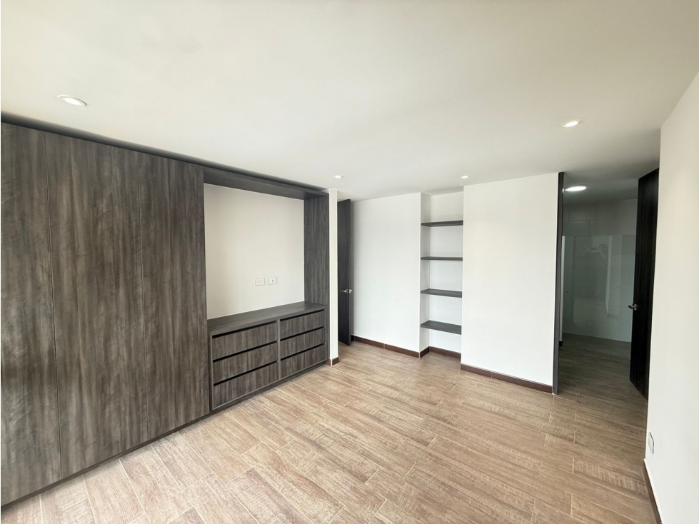VENTA MODERNO APARTAMENTO EN LA CASTELLANA — foto 4