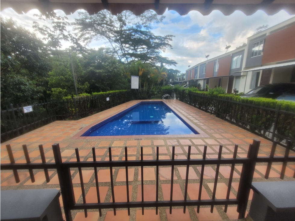 VENDO CASA EN CONJUNTO CERRADO NORTE DE ARMENIA — foto 3