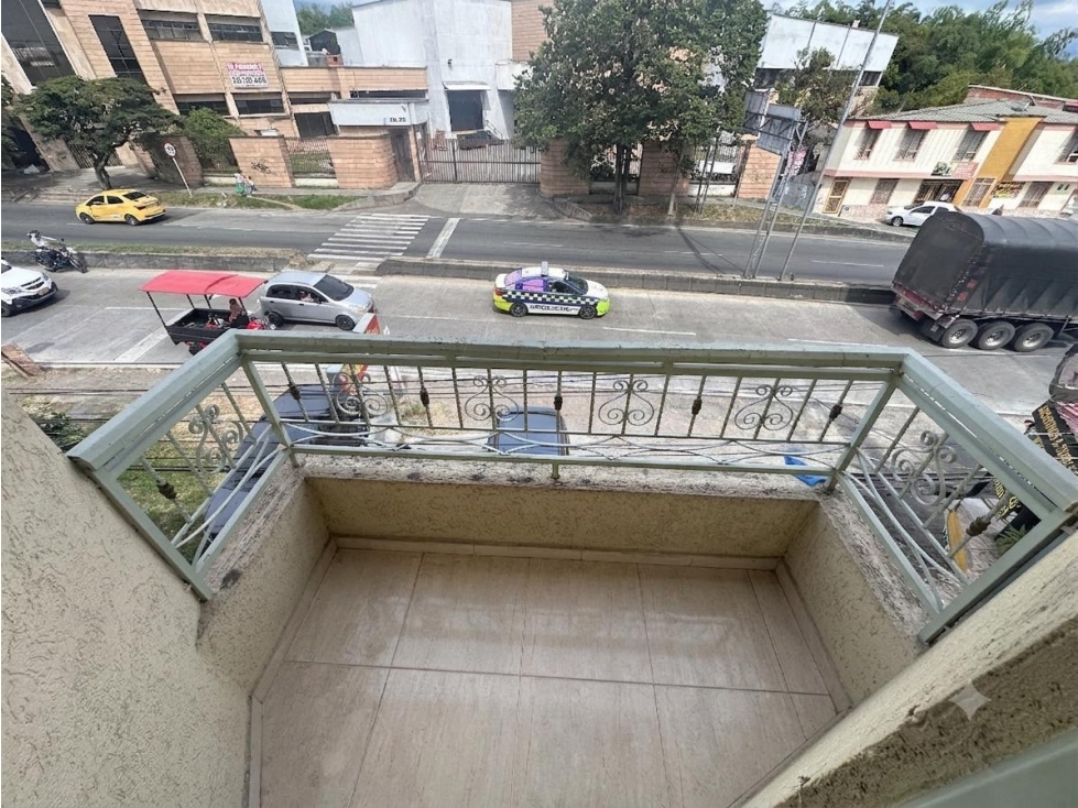 CASA ESQUINERA CON LOCAL EN VENTA SUR OCCIDENTE — foto 3