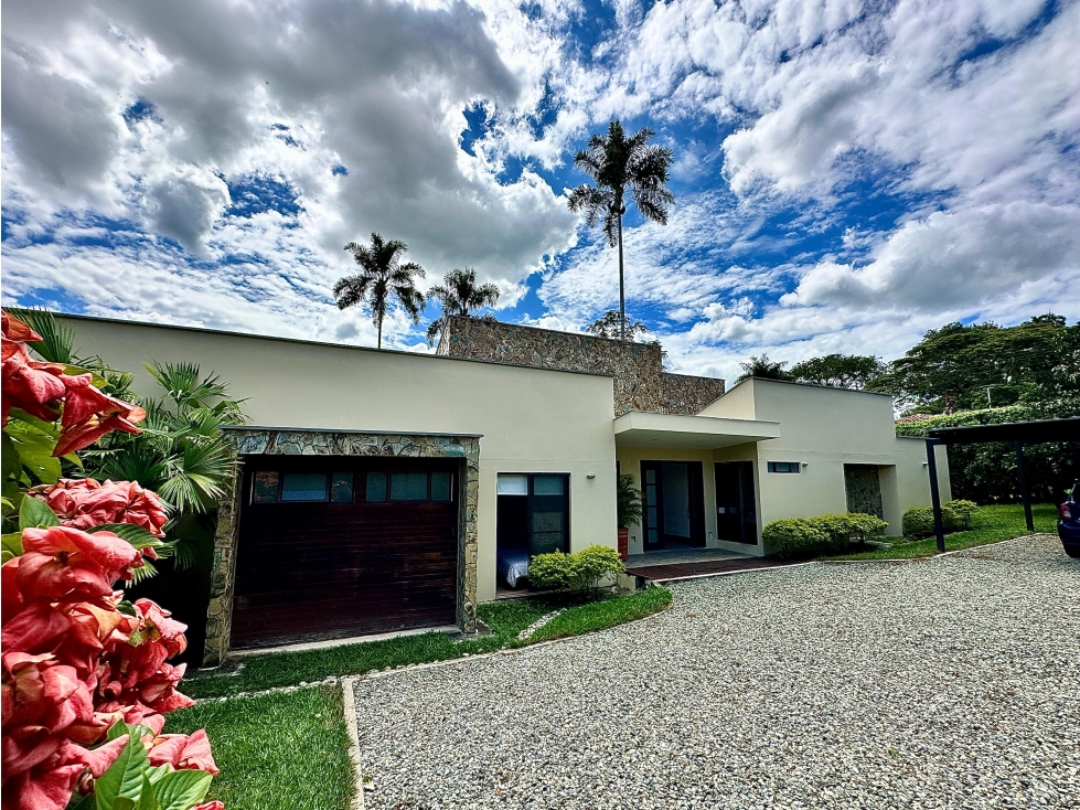 CASA CAMPESTRE EN VENTA EN CONJUNTO CERRADO SECTOR CLUB CAMPESTRE