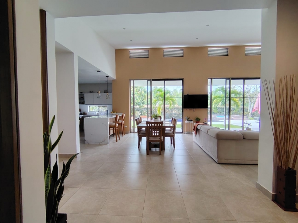 VENDO CASA CAMPESTRE A 5 MINUTOS DEL AEROPUERTO EL EDEN — foto 6