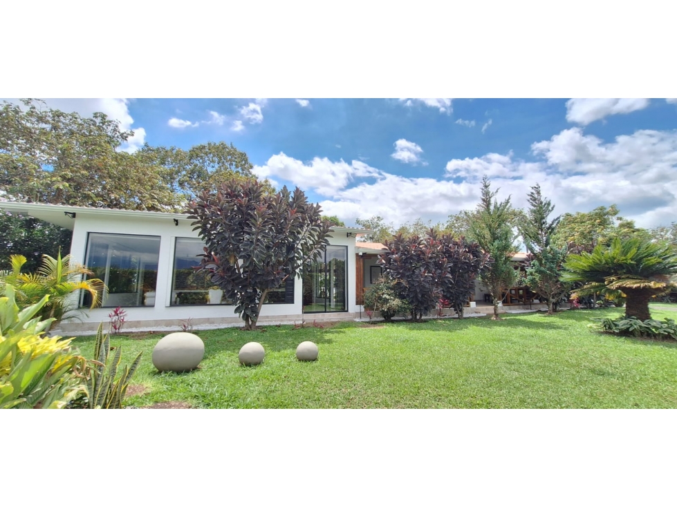 VENDO FINCA, SECTOR HOJAS ANCHAS
